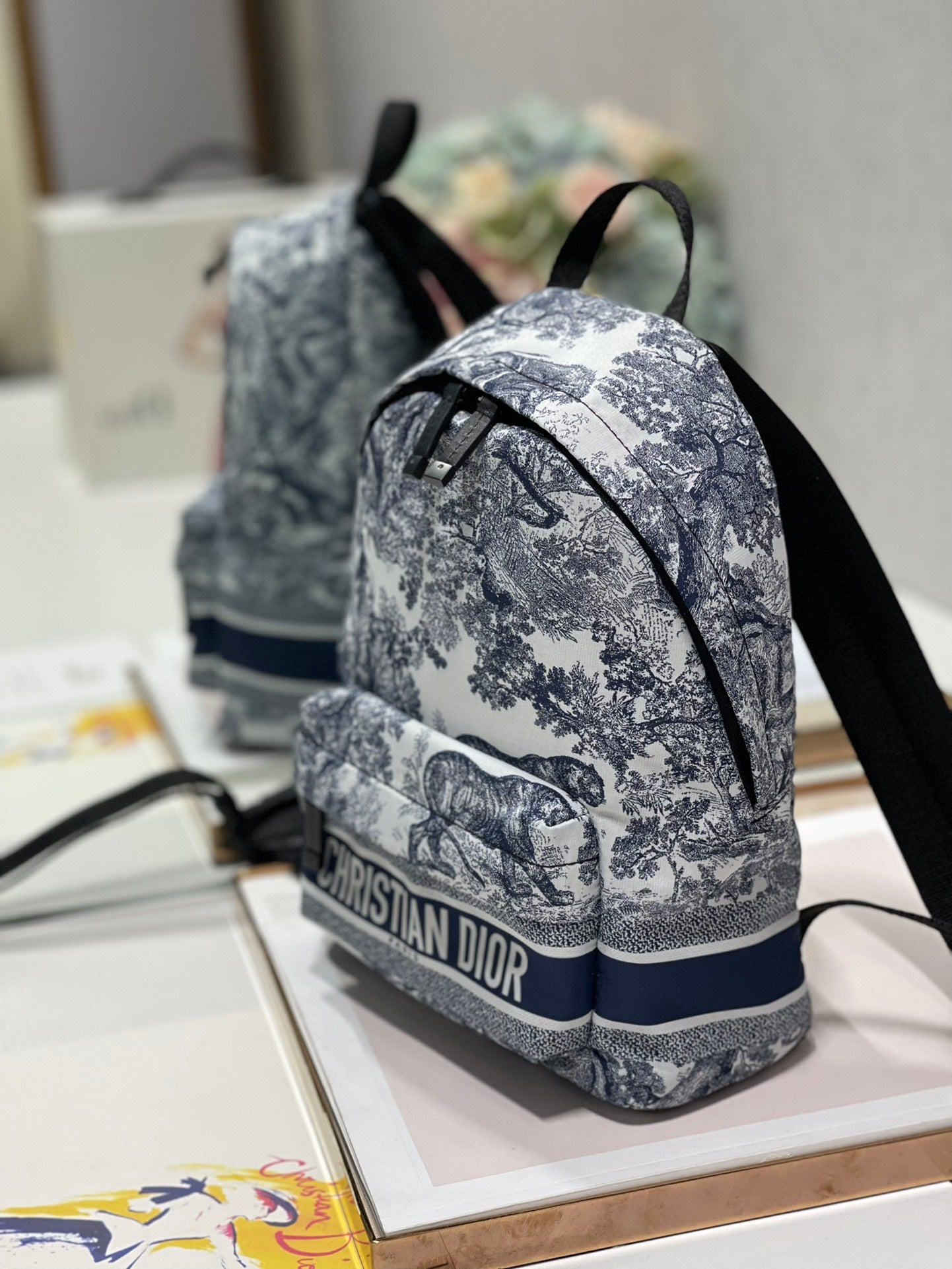 TRAVEL BACKPACK 20CM WHITE BLUE OBLIQUE JACQUARD - 30CM