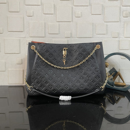 Super Vip 1:1 – Louis Vuitton Anytime MM Bag Black 42Cm M14324