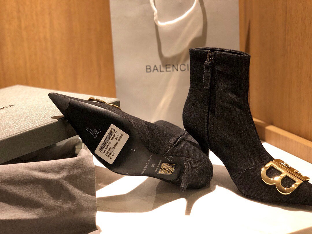 POINTED-TOE HIGH HEEL 80 MM ANKLE BOOTS IN BLACK DENIM - 34