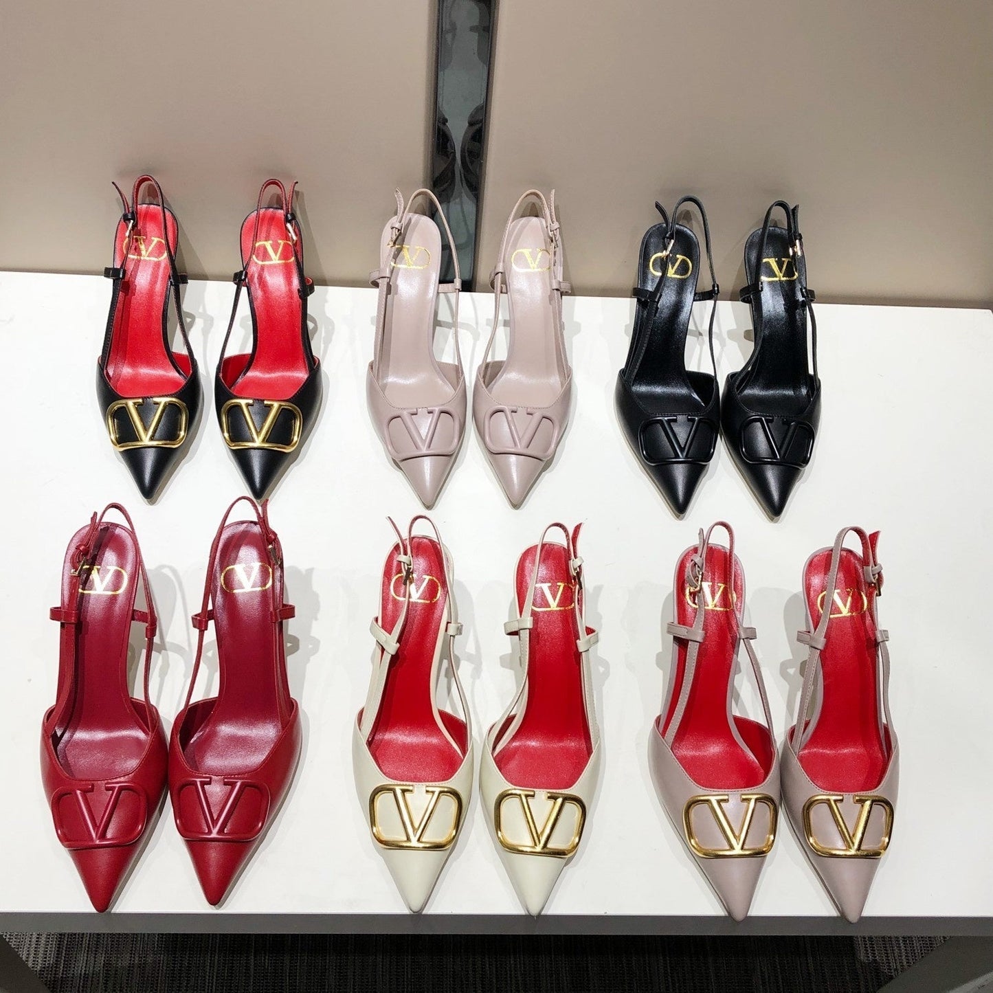 VLOGO SIGNATURE CHERRY RED CALFSKIN HIGH SLINGBACK PUMP 7 CM - 34