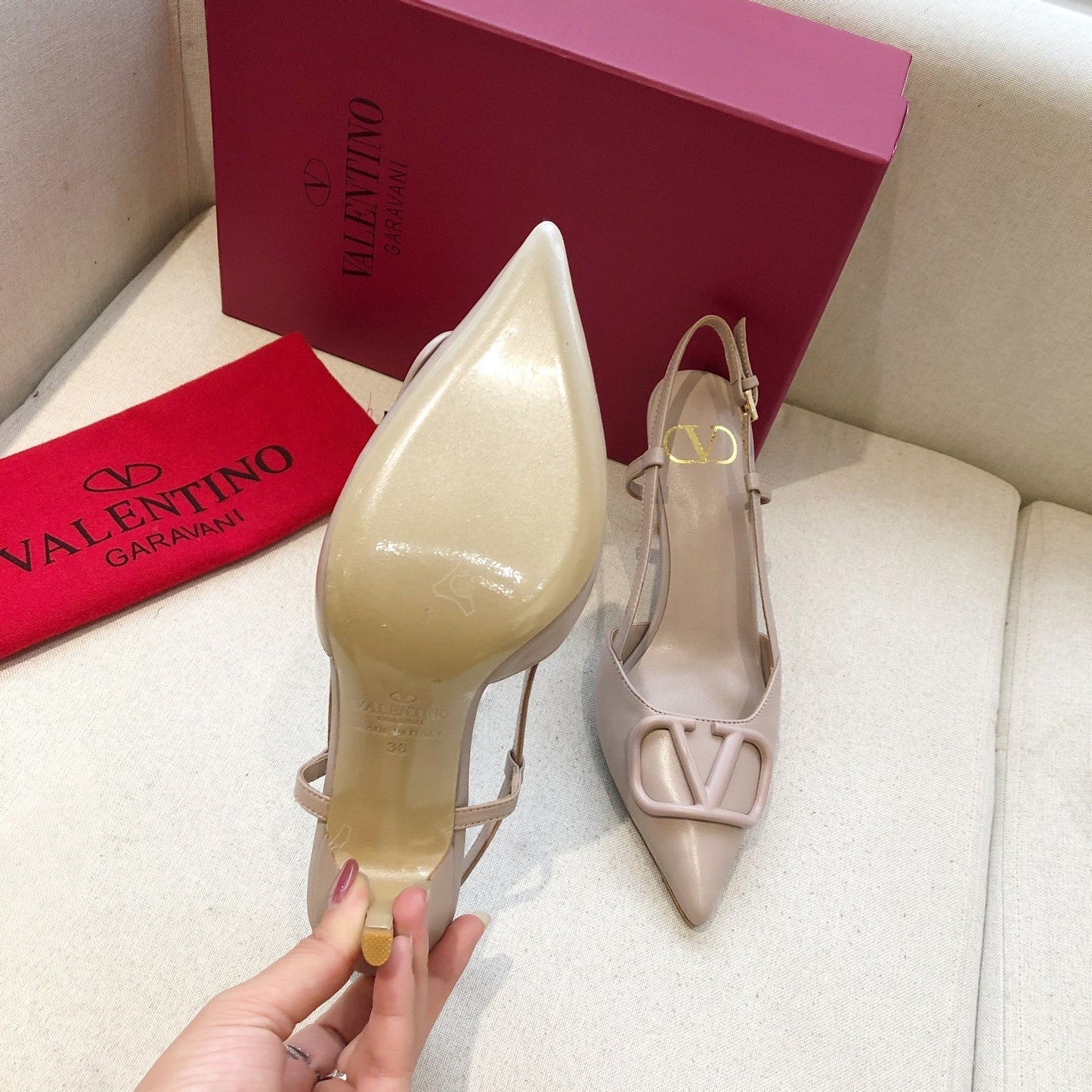 VLOGO SIGNATURE LIGHT PINK CALFSKIN HIGH SLINGBACK PUMP 7 CM - 34
