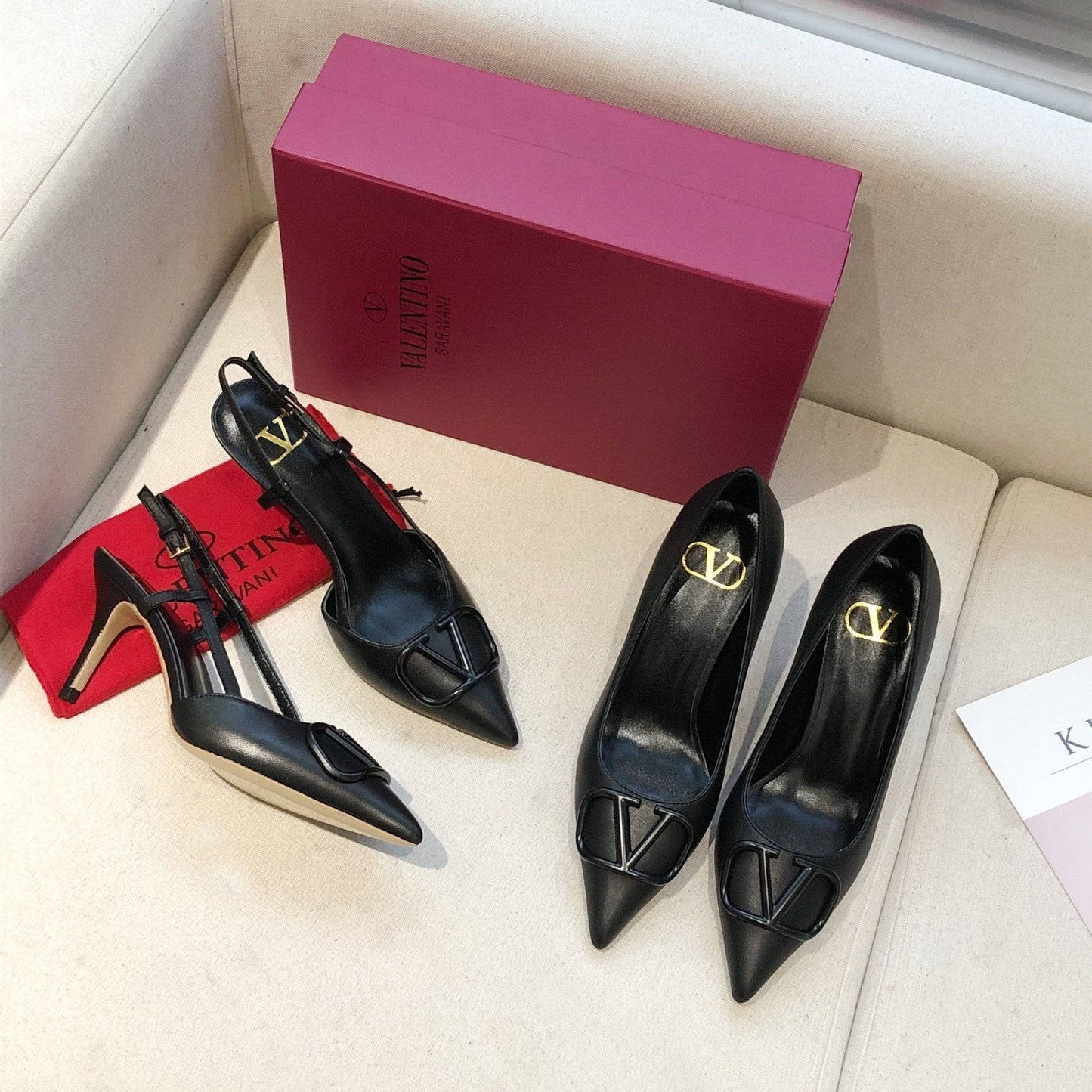 VLOGO SIGNATURE BLACK CALFSKIN HIGH SLINGBACK PUMP 7 CM - 34