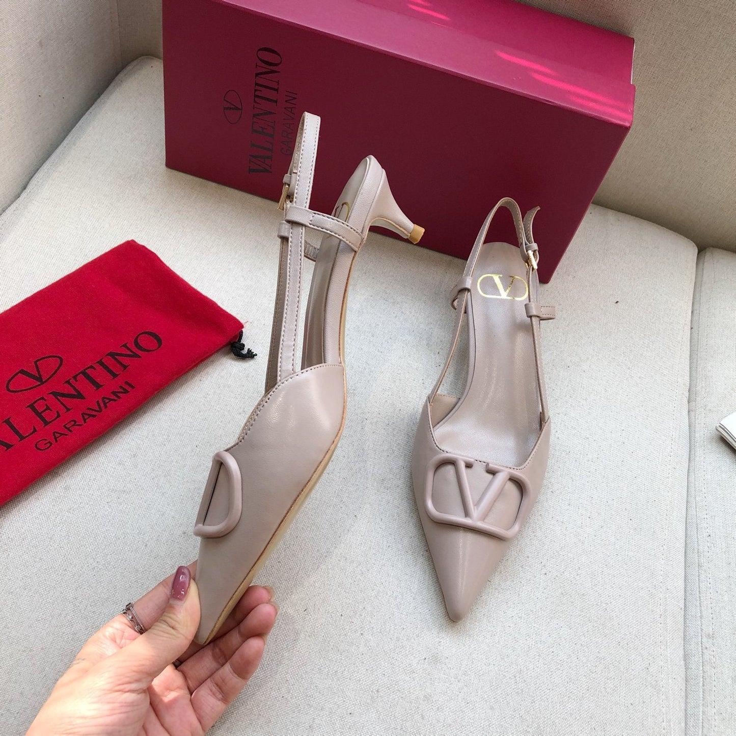 VLOGO SIGNATURE PALE PINK CALFSKIN HIGH SLINGBACK PUMP 4 CM - 34