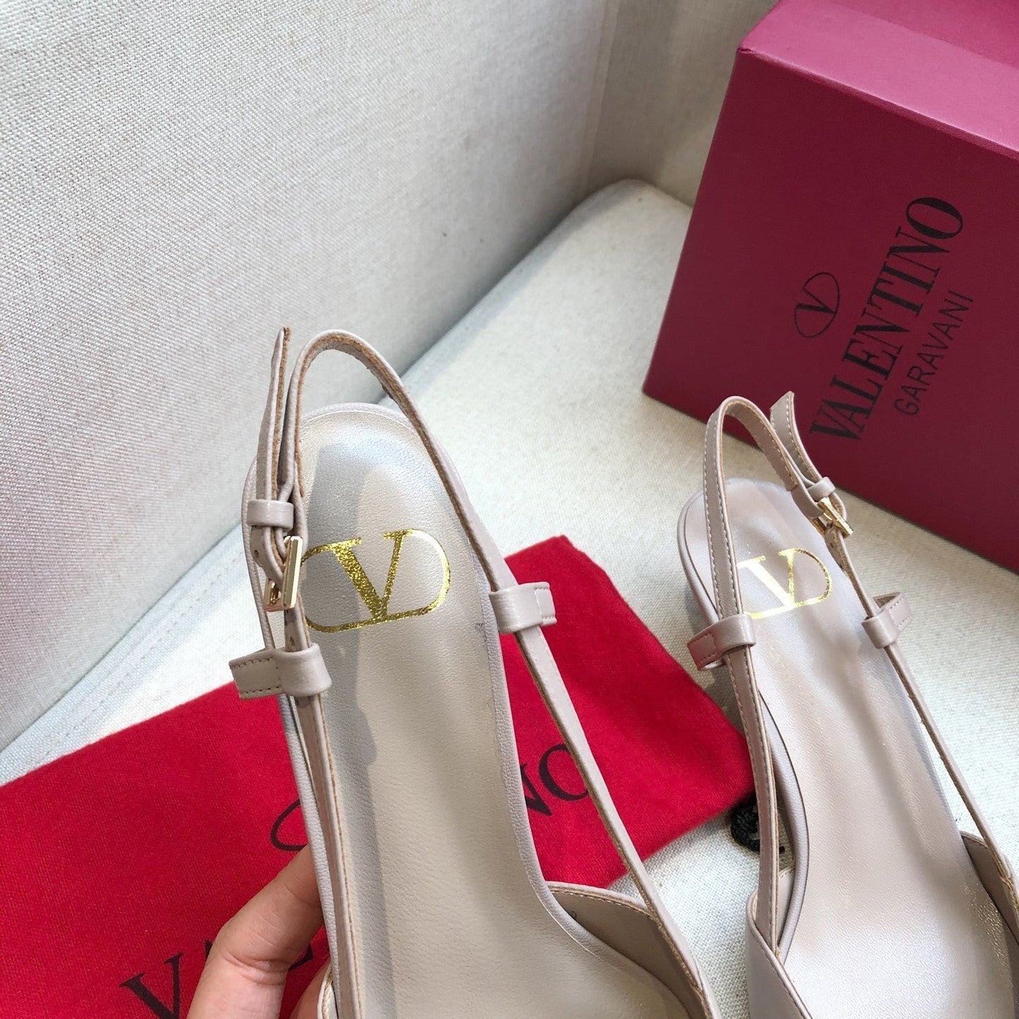 VLOGO SIGNATURE PALE PINK CALFSKIN HIGH SLINGBACK PUMP 4 CM - 34