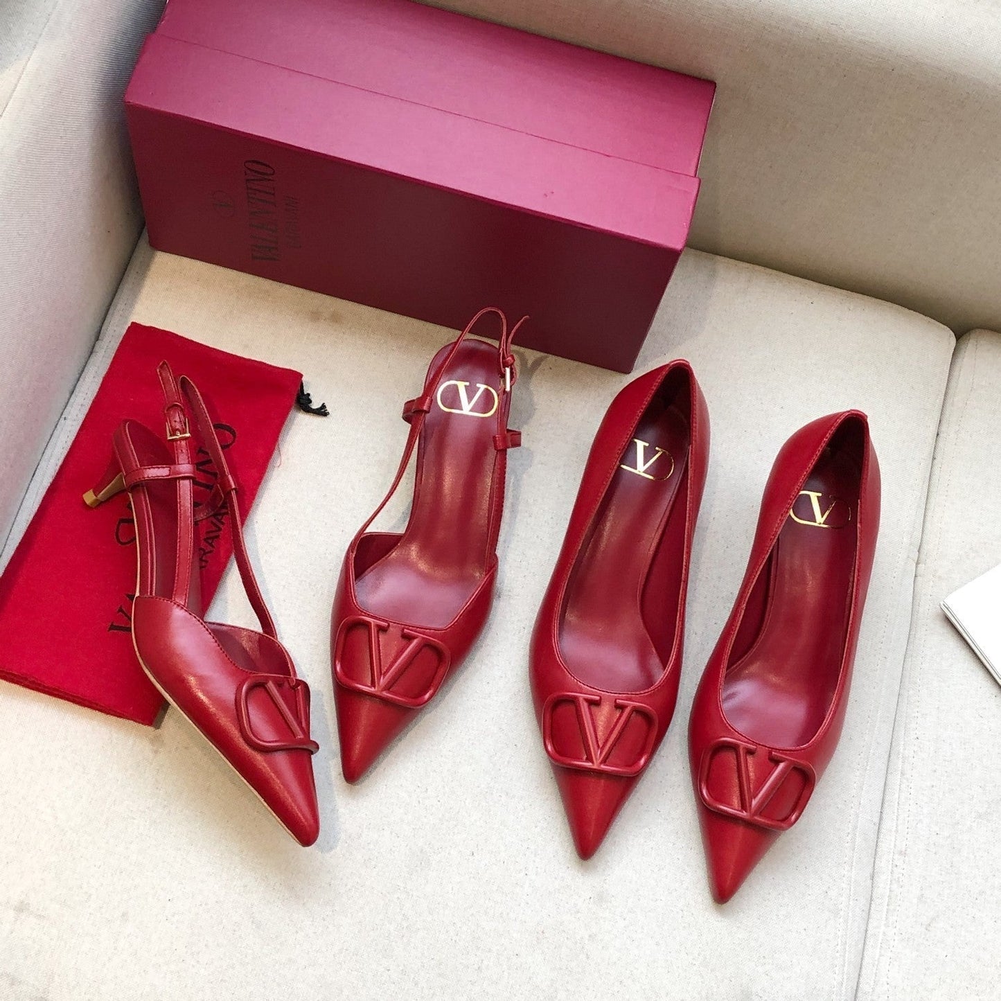 VLOGO SIGNATURE CHERRY RED CALFSKIN HIGH SLINGBACK PUMP 4 CM - 34