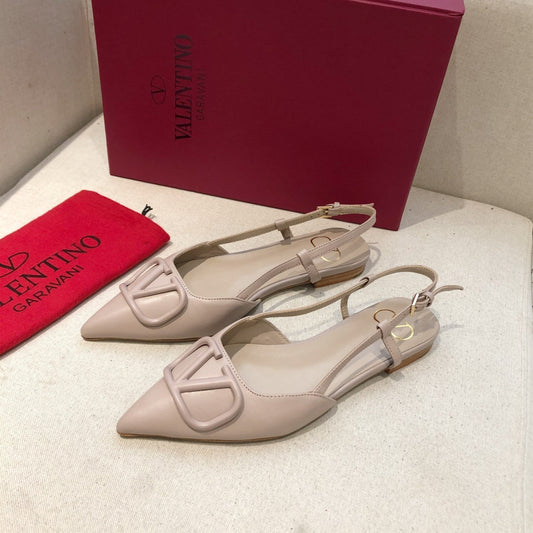 VLOGO SIGNATURE LIGHT PINK CALFSKIN FLAT SLINGBACK PUMP - 34