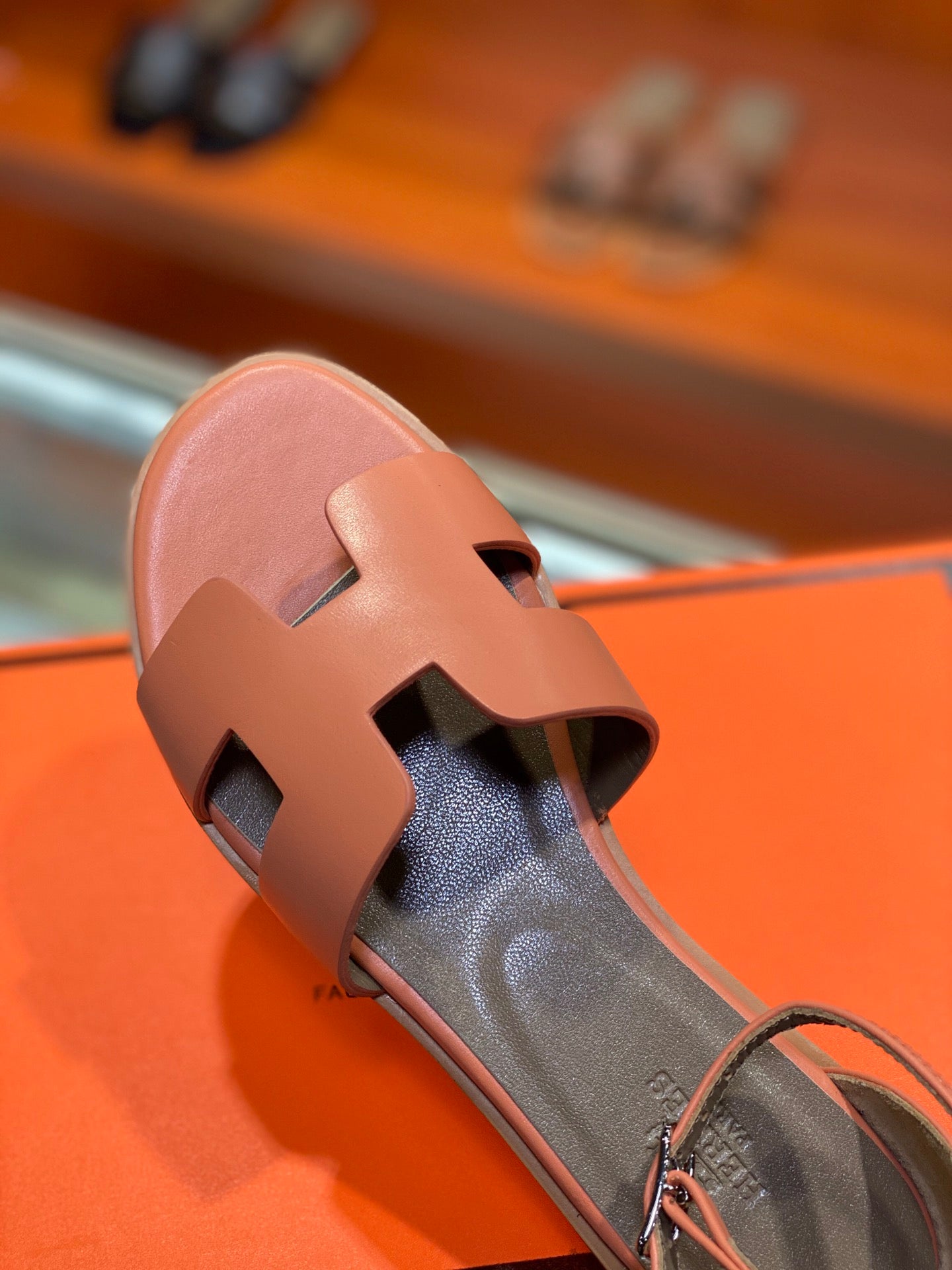 SANTORINI SANDAL FIRE CALFSKIN - 34