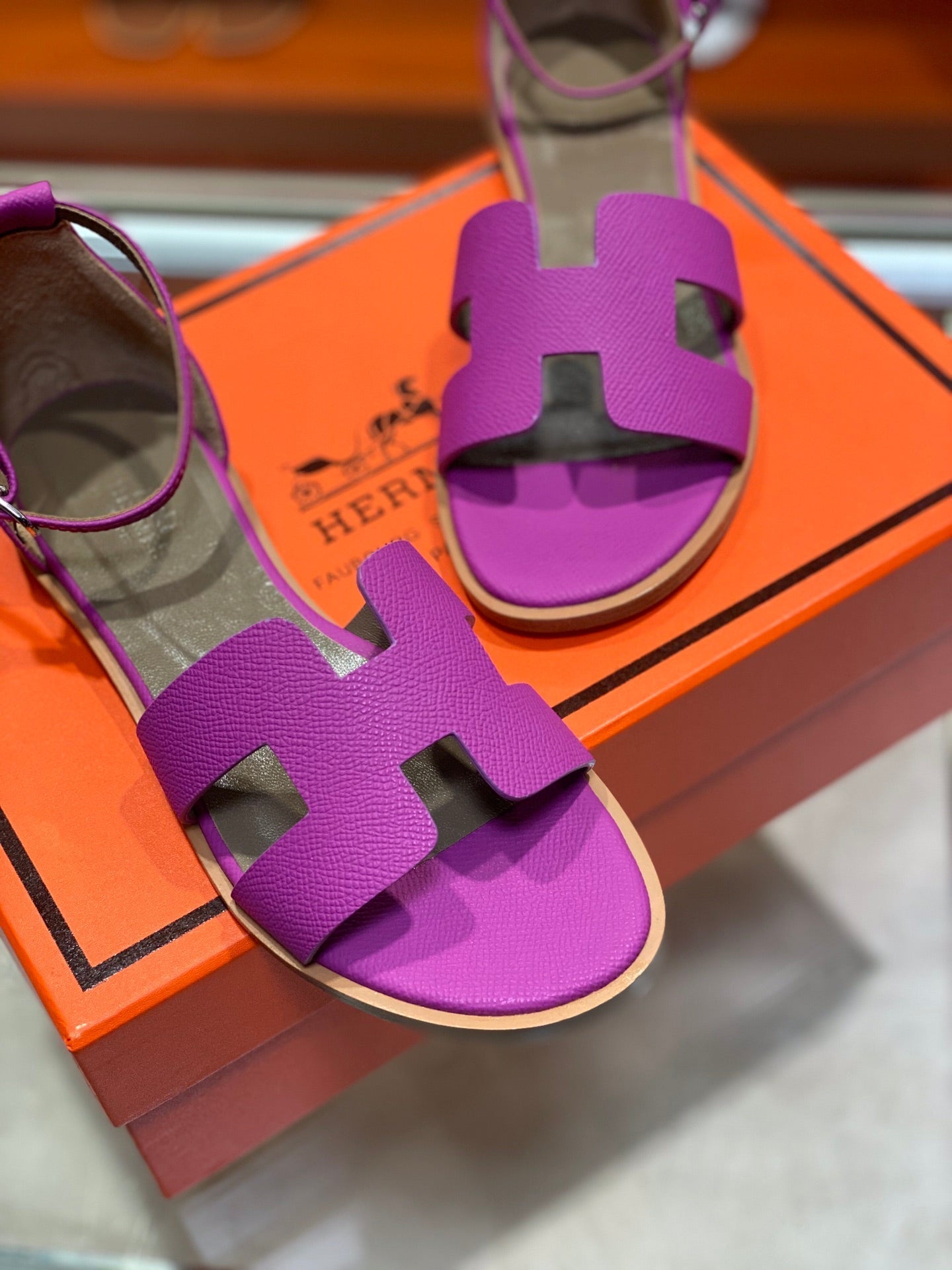 SANTORINI SANDAL RED VIOLET CALFSKIN - 34