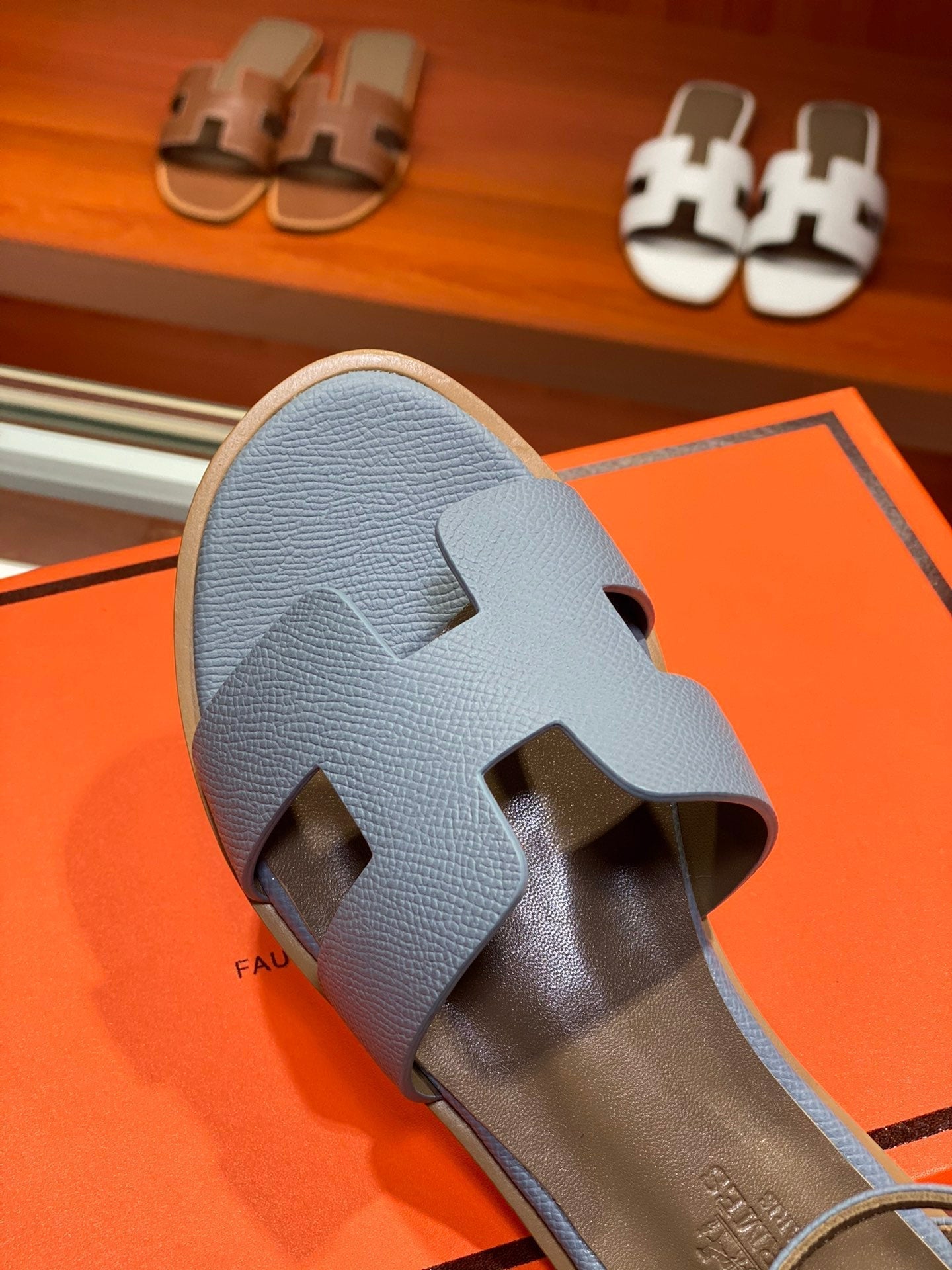 SANTORINI SANDAL SAPPHIRE CALFSKIN - 34