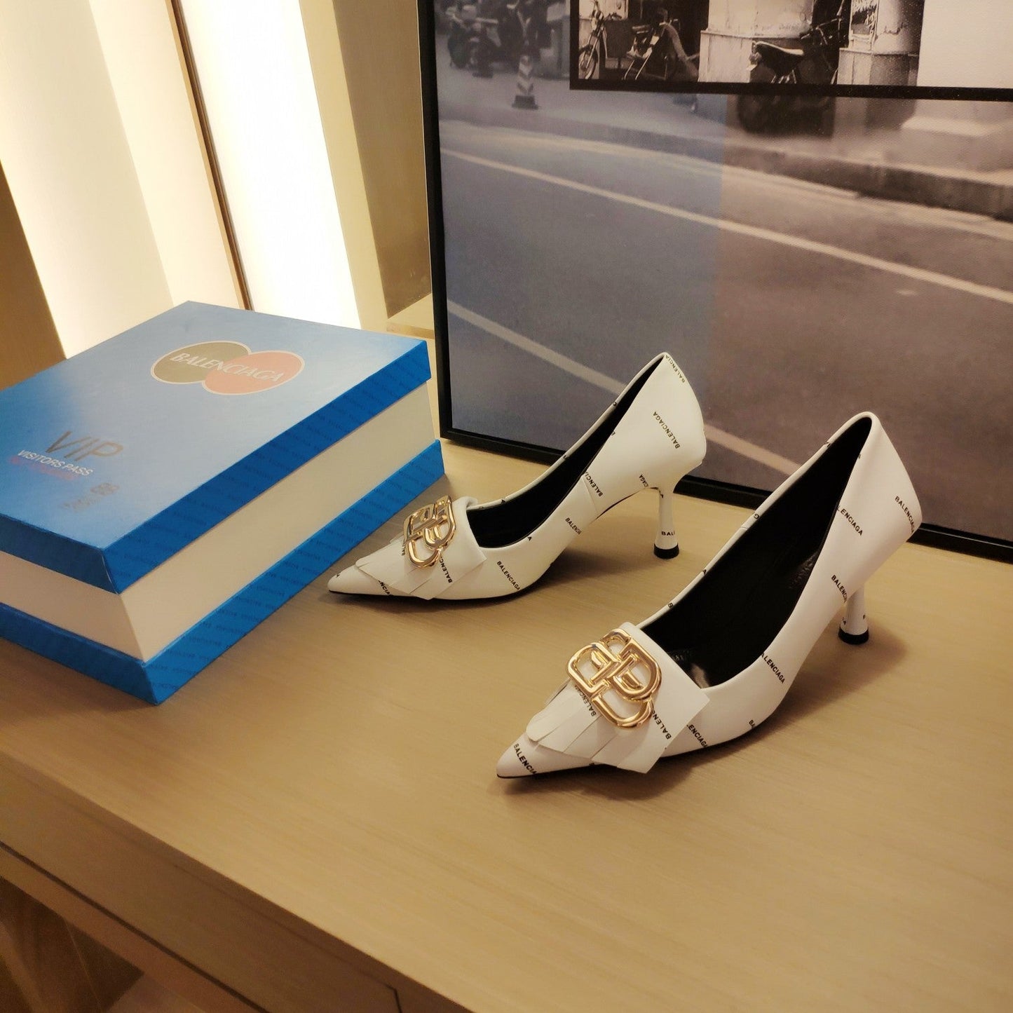 POINTED TOE PUMPS WHITE WITH LOGO PRINT SMOOTH CALFSKIN - 34