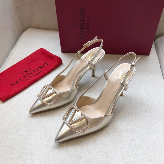 VLOGO SIGNATURE SILVER PATENT LEATHER SLINGBACK PUMP - 34 / 1 cm