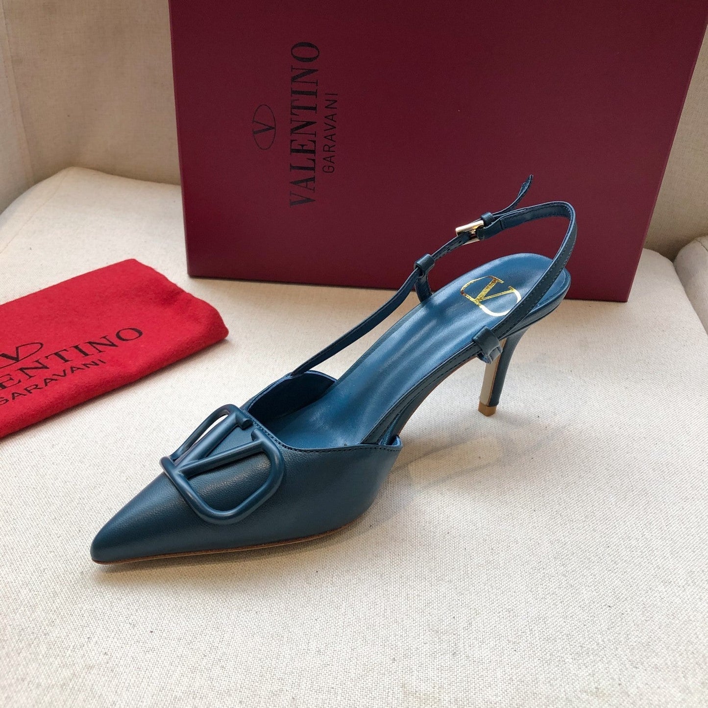 VLOGO SIGNATURE NAVY BLUE CALFSKIN HIGH SLINGBACK PUMP 7 CM - 34