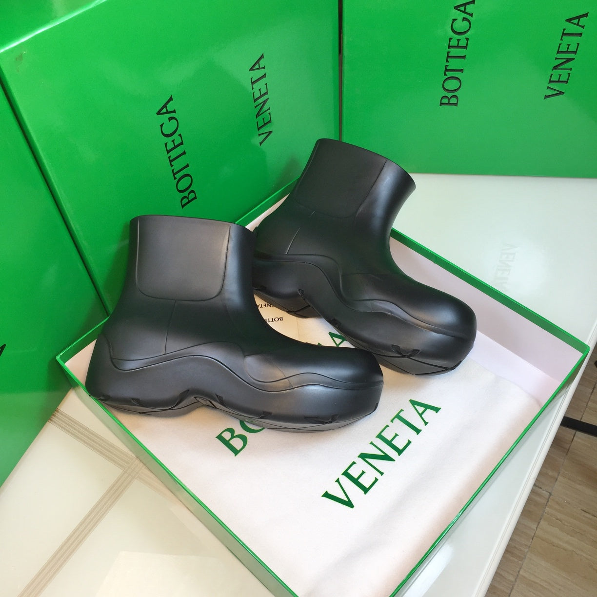 PUDDLE ANKLE BOOT IN BLACK RUBBER - 35