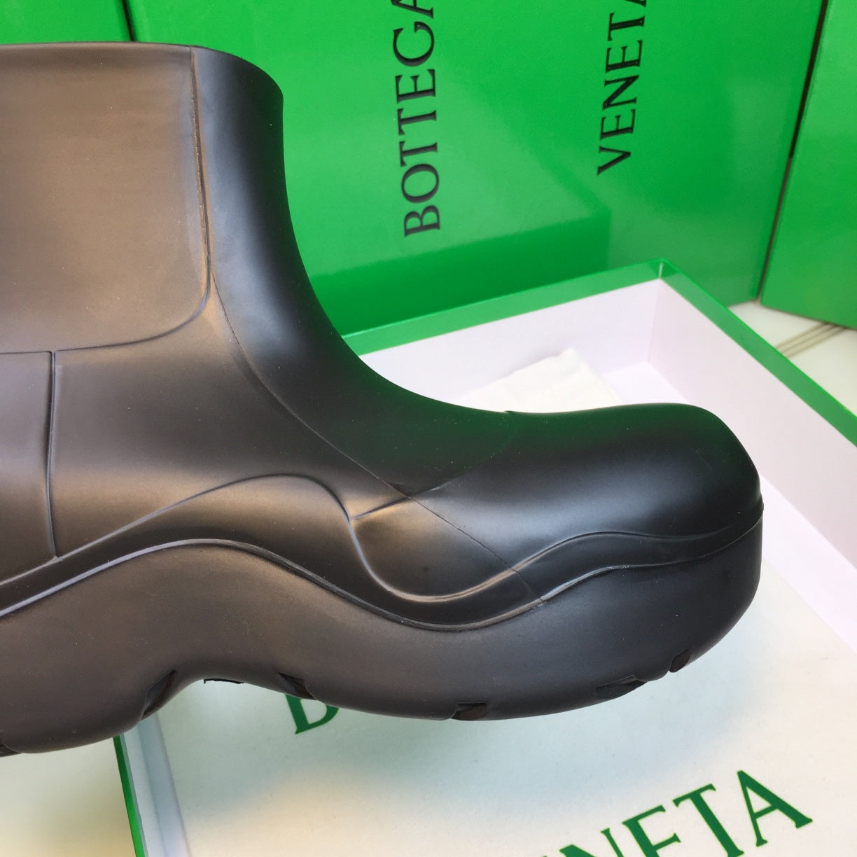 PUDDLE ANKLE BOOT IN BLACK RUBBER - 35