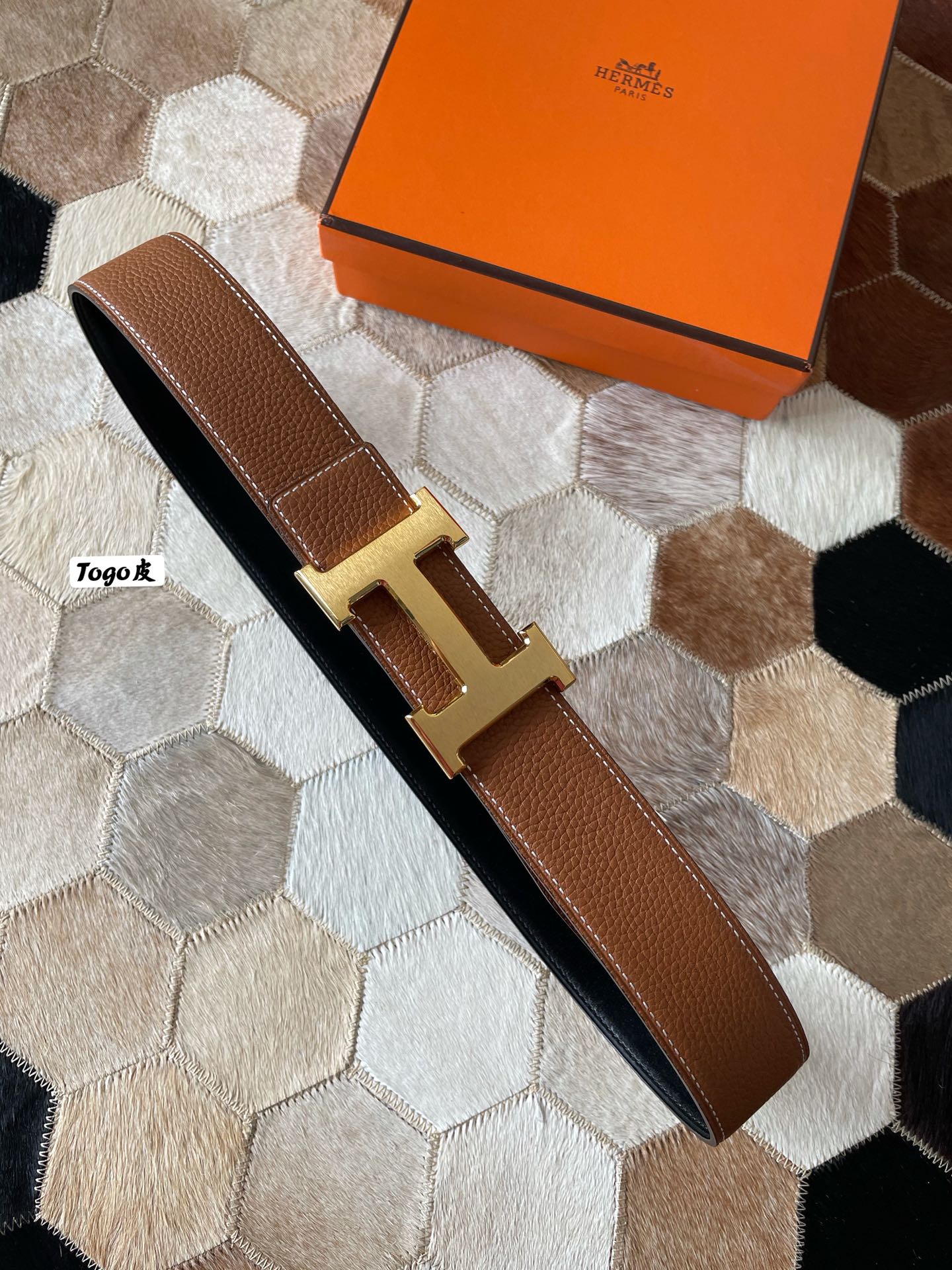 HM CONSTANCE BELT BUCKLE & REVERSIBLE BRONZE BROWN LEATHER STRAP 38MM GOLD HARDWARE - 30