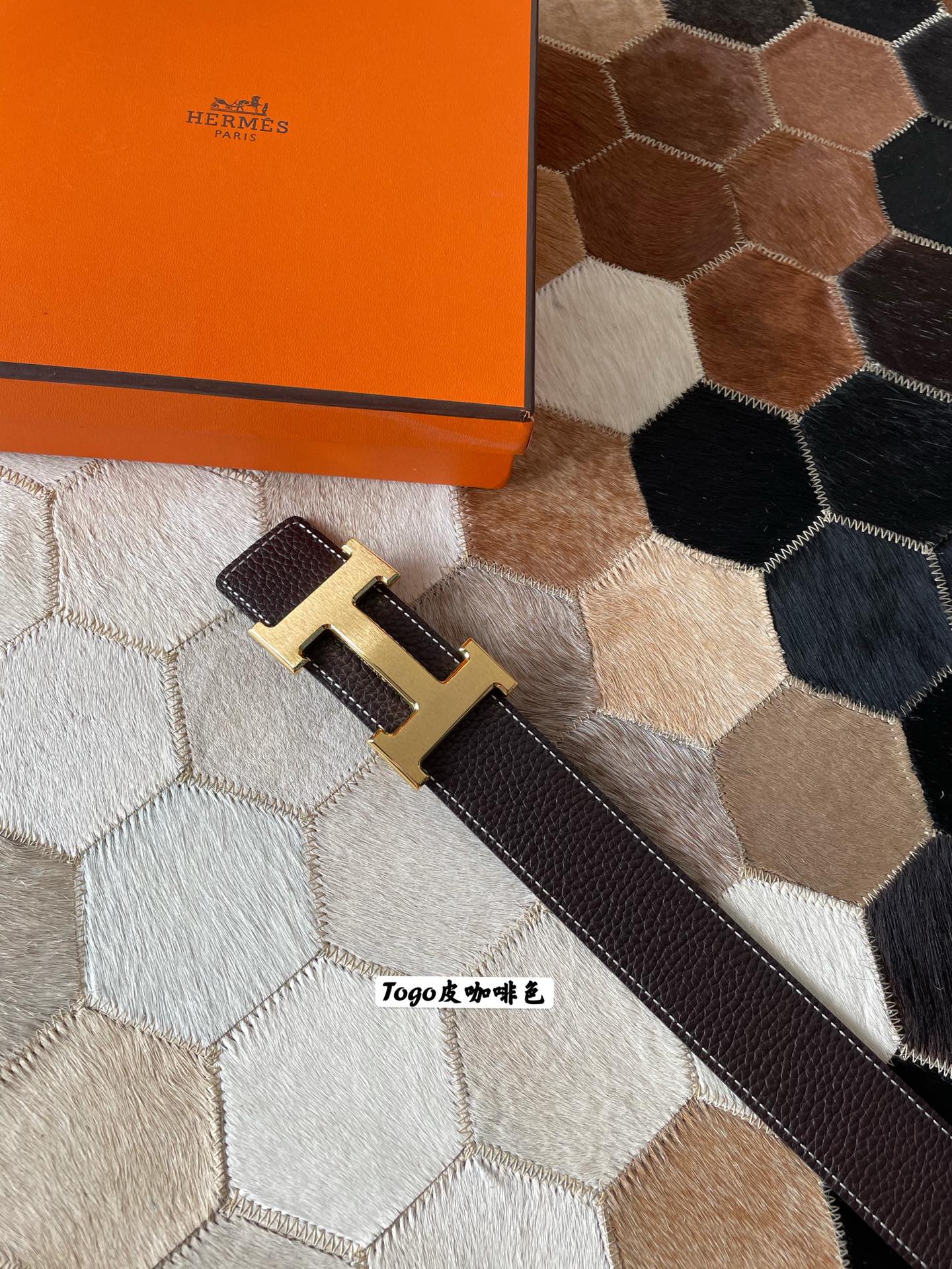 HM CONSTANCE BELT BUCKLE & REVERSIBLE CHOCOLATE BROWN LEATHER STRAP 38MM GOLD HARDWARE - 30