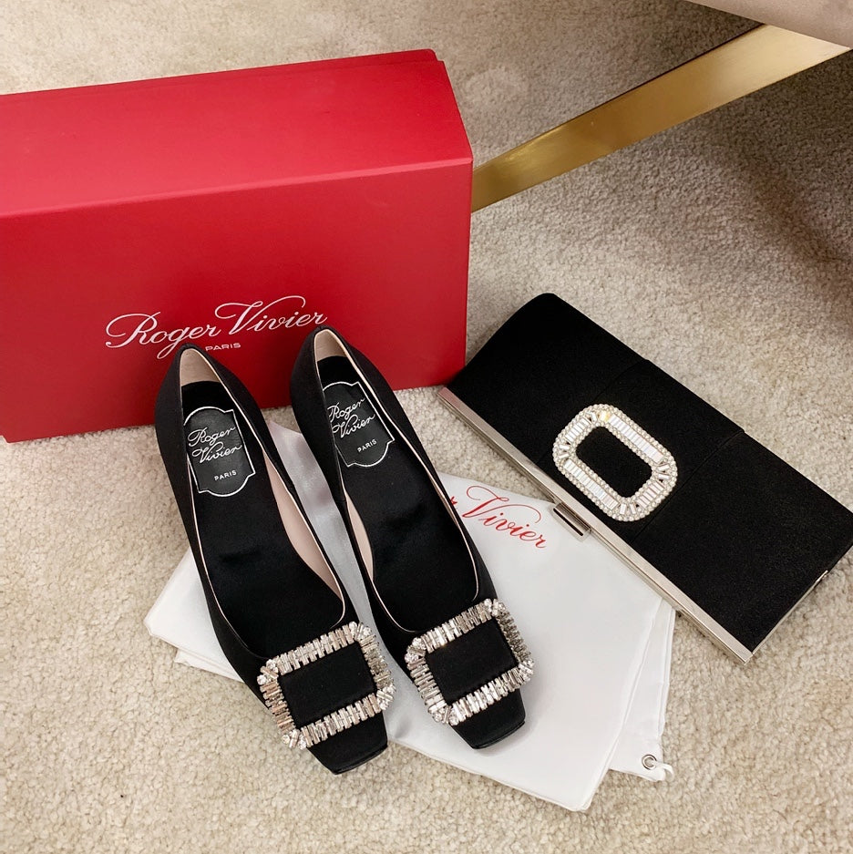TROMPETTE PUMPS IN BLACK SILK CRYSTAL BUCKLE - 34