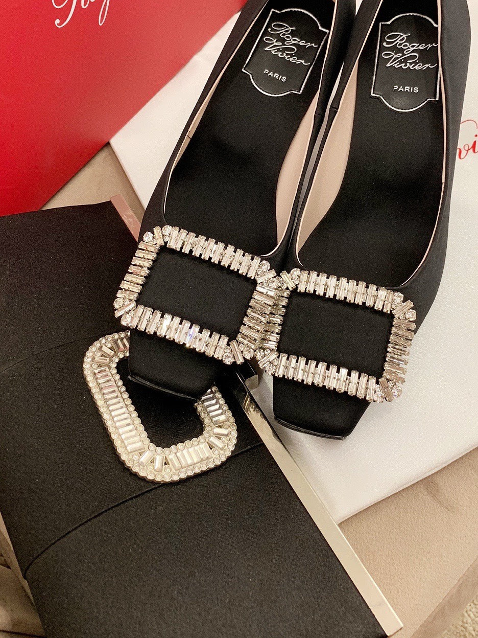 TROMPETTE PUMPS IN BLACK SILK CRYSTAL BUCKLE - 34