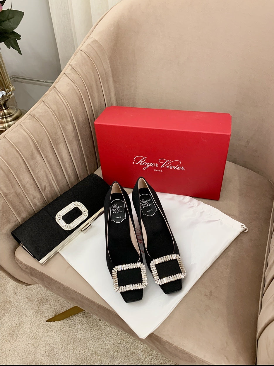 TROMPETTE PUMPS IN BLACK SILK CRYSTAL BUCKLE - 34