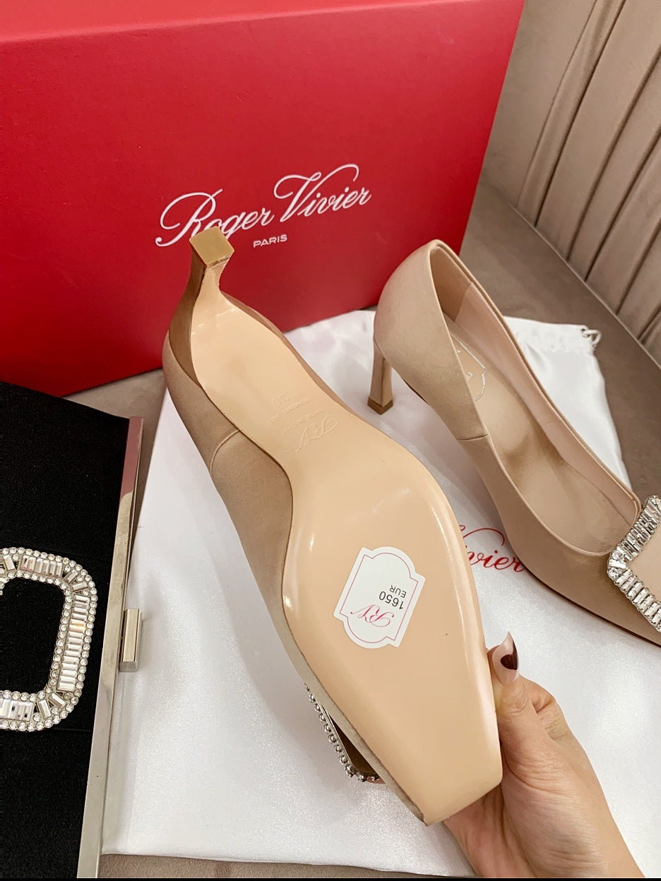 TROMPETTE PUMPS IN BEIGE SILK CRYSTAL BUCKLE - 34