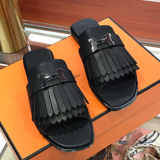 ROYAL SANDAL BLACK LAMBSKIN - 35