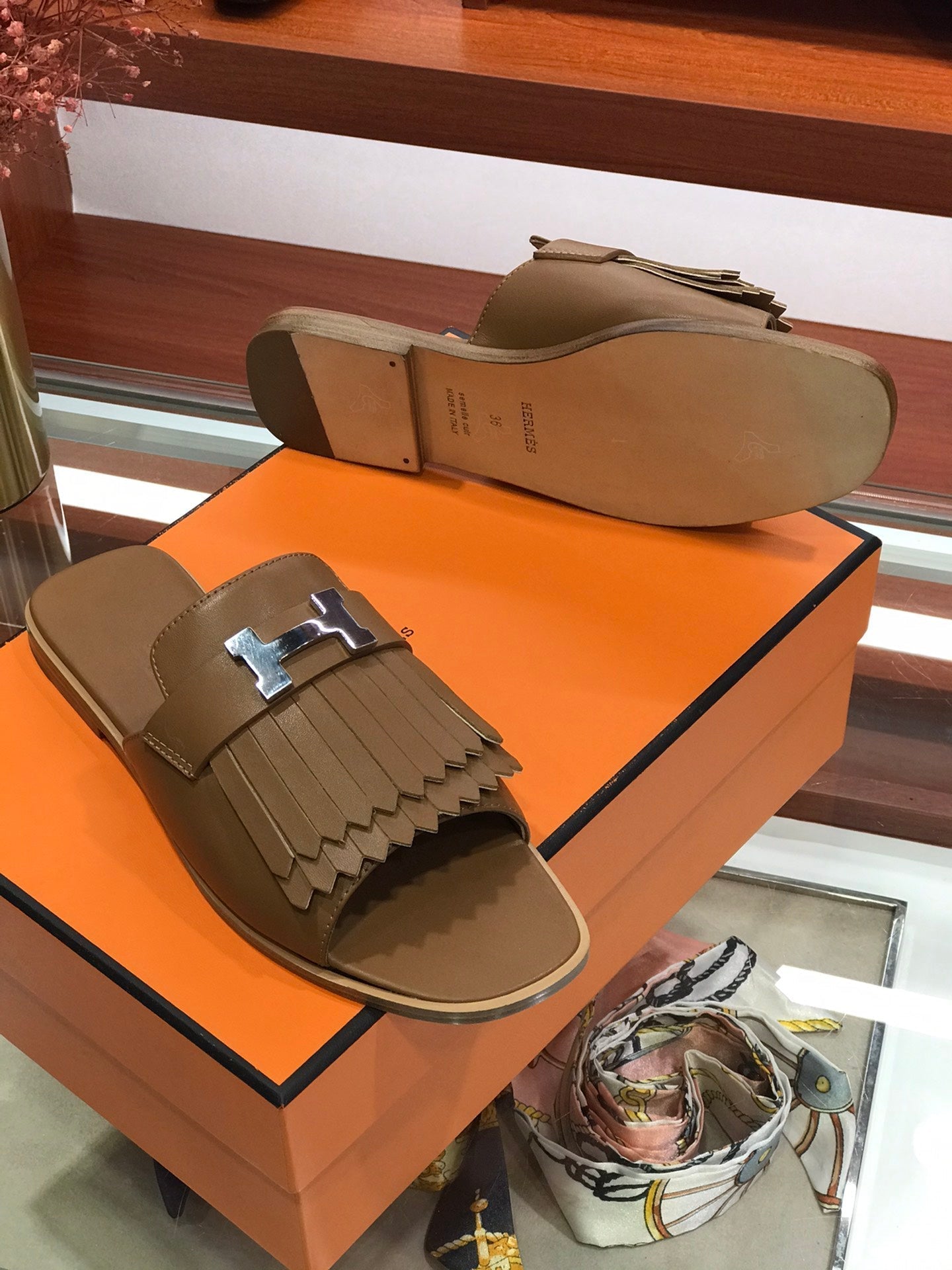 ROYAL SANDAL CHOCOLATE LAMBSKIN - 35