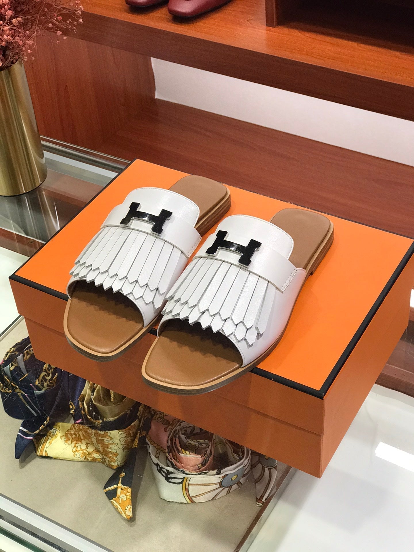 ROYAL SANDAL CARAMEL MIX WHITE LAMBSKIN - 35