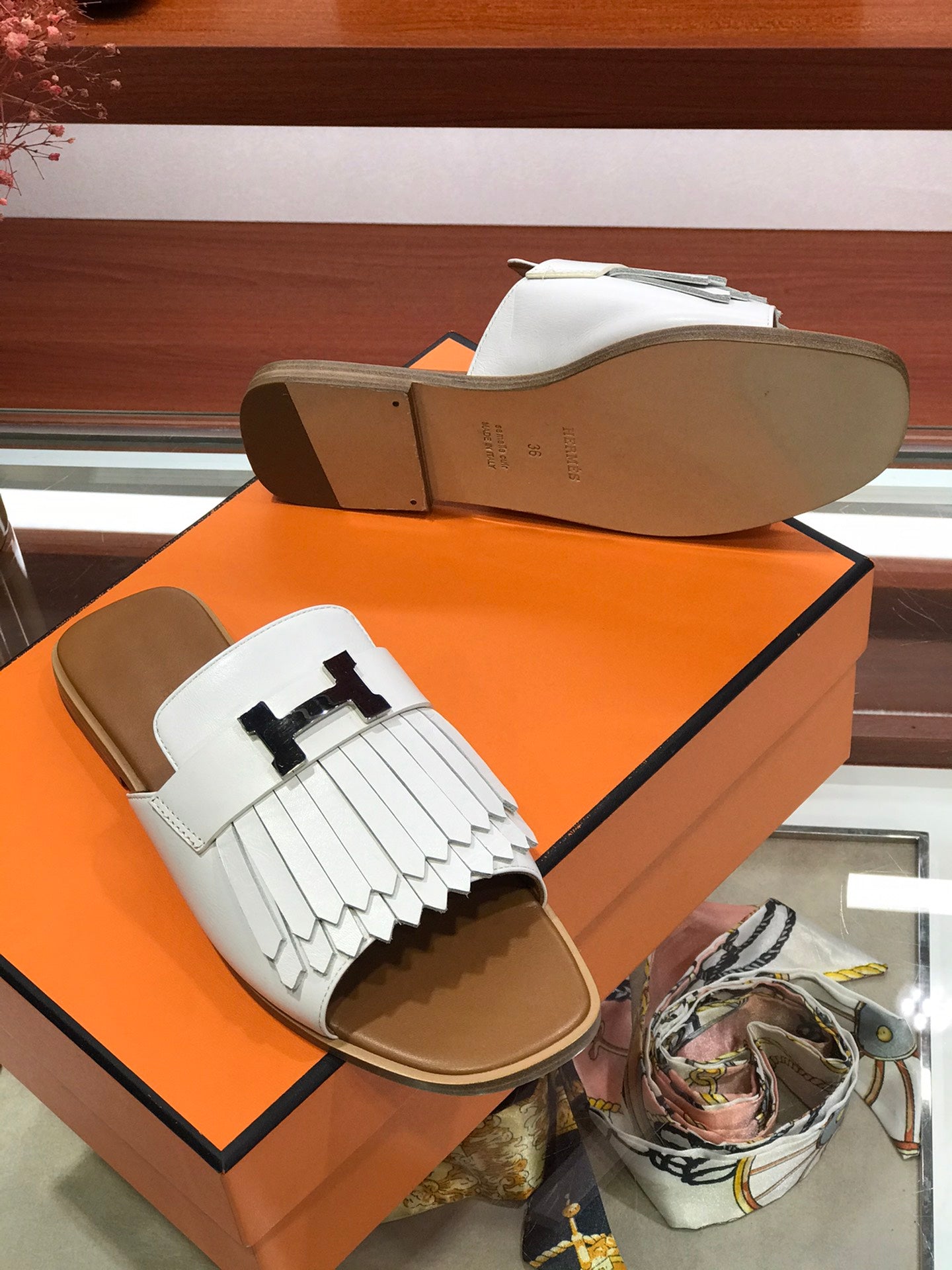 ROYAL SANDAL CARAMEL MIX WHITE LAMBSKIN - 35