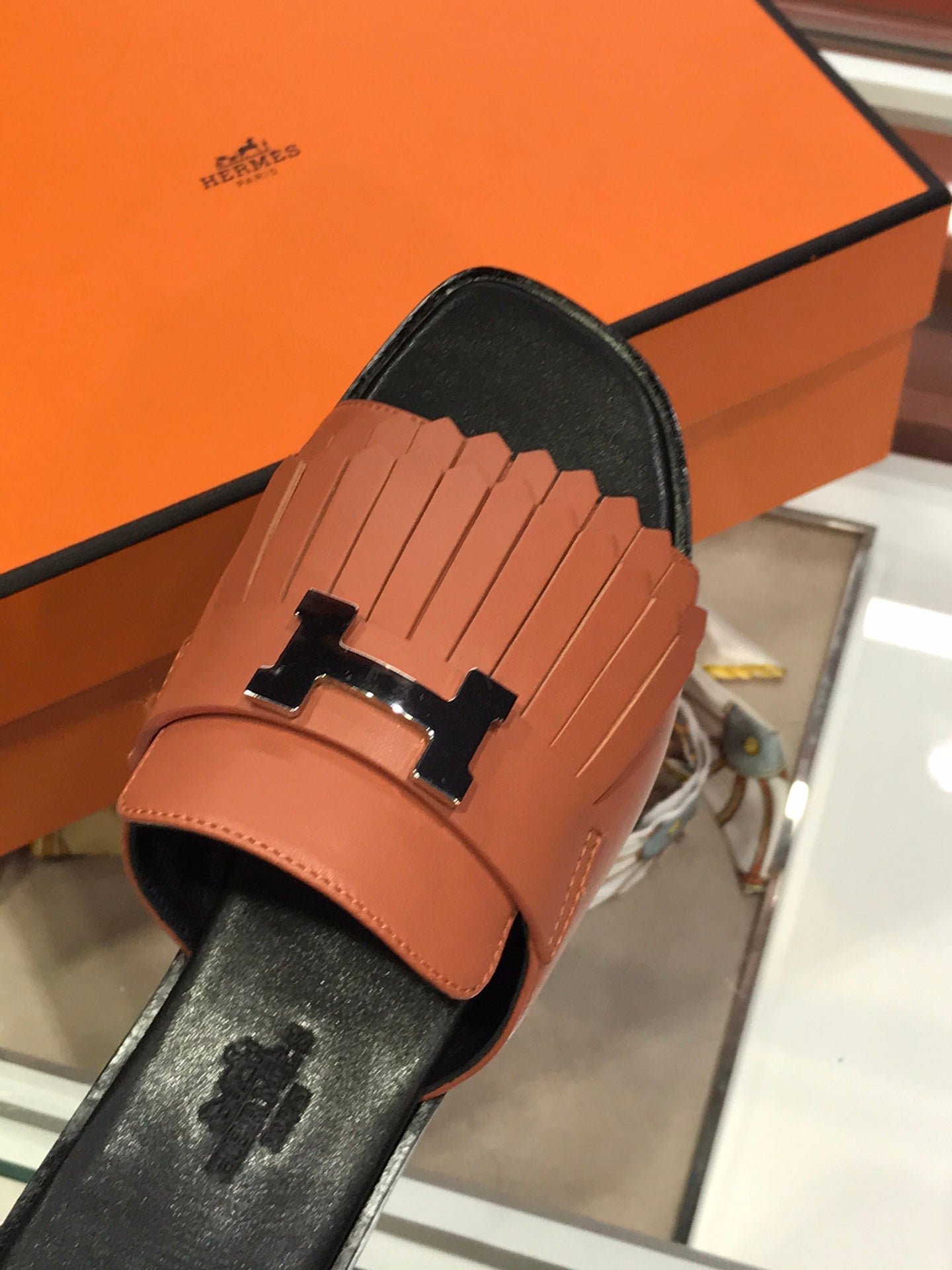 ROYAL SANDAL CHESTNUT LAMBSKIN - 35