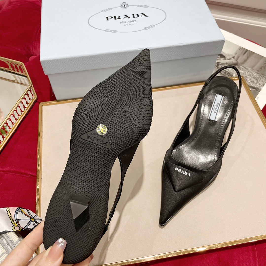 SLINGBACK PUMPS IN BLACK SILK AND SHEEPSKIN LINING WITH TRIANGLE LOGO - 35