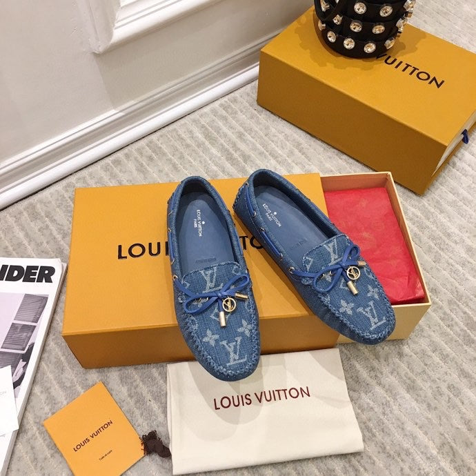 LV WOMEN'S DRIVER MOCCASIN IN BLUE MONOGRAM DENIM - 35