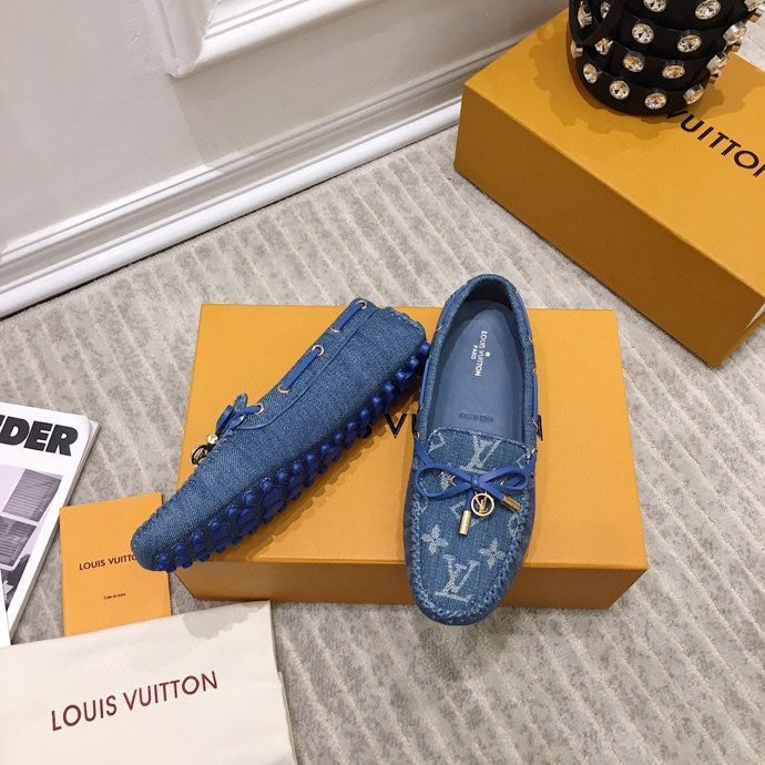 LV WOMEN'S DRIVER MOCCASIN IN BLUE MONOGRAM DENIM - 35