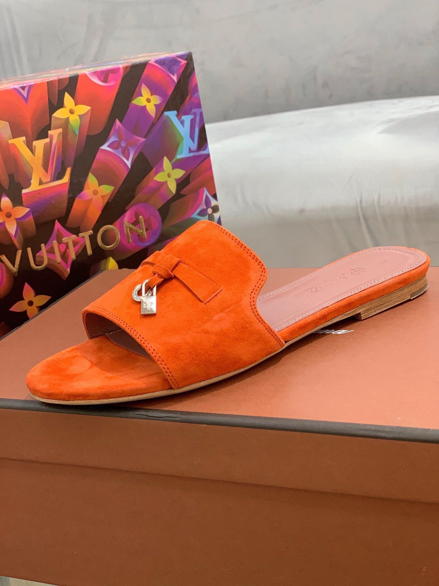 LP SUMMER CHARMS SANDALS TIGER SUEDE - 35