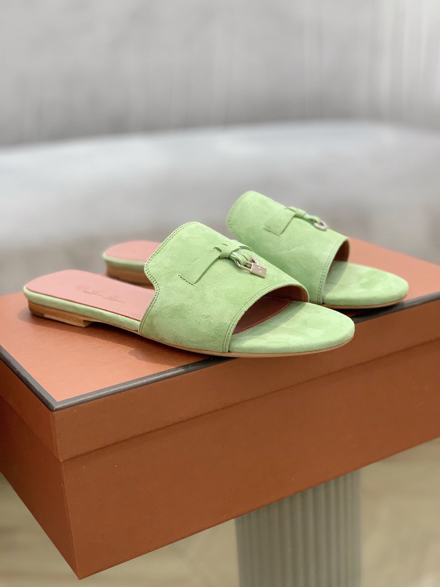 LP SUMMER CHARMS SANDALS MINT SUEDE - 35