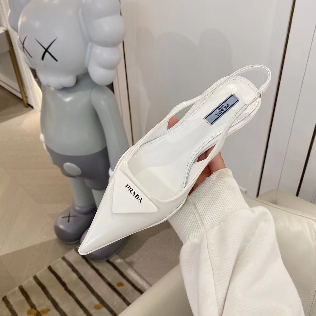 TRIANGLE LOGO SLINGBACK PUMPS IN WHITE GLOSSY CALFSKIN - 35