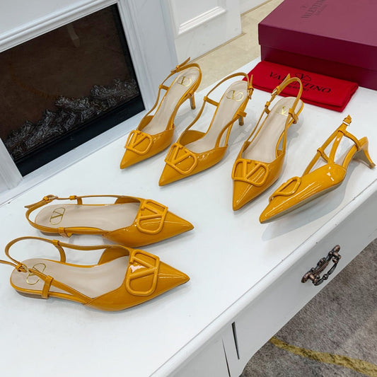 VLOGO SIGNATURE MUSTARD YELLOW PATENT LEATHER SLINGBACK PUMP - 34 / 1 cm