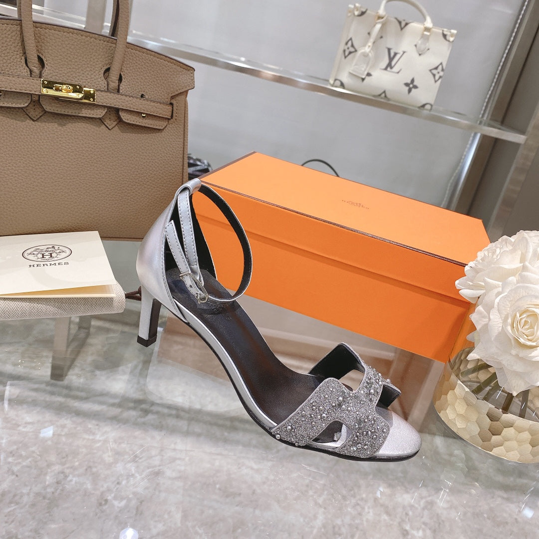 PREMIERE 70 SANDAL IN SILVER CALFSKIN WITH WHITE CRYSTALS - 35