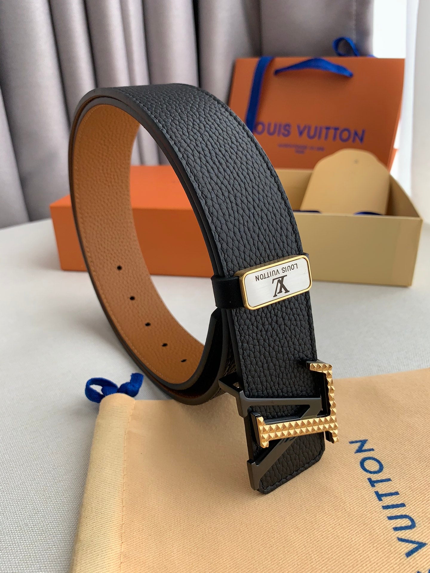 LV 25S BELT 38 MM IN BLACK CALFSKIN 593212 - 26-28