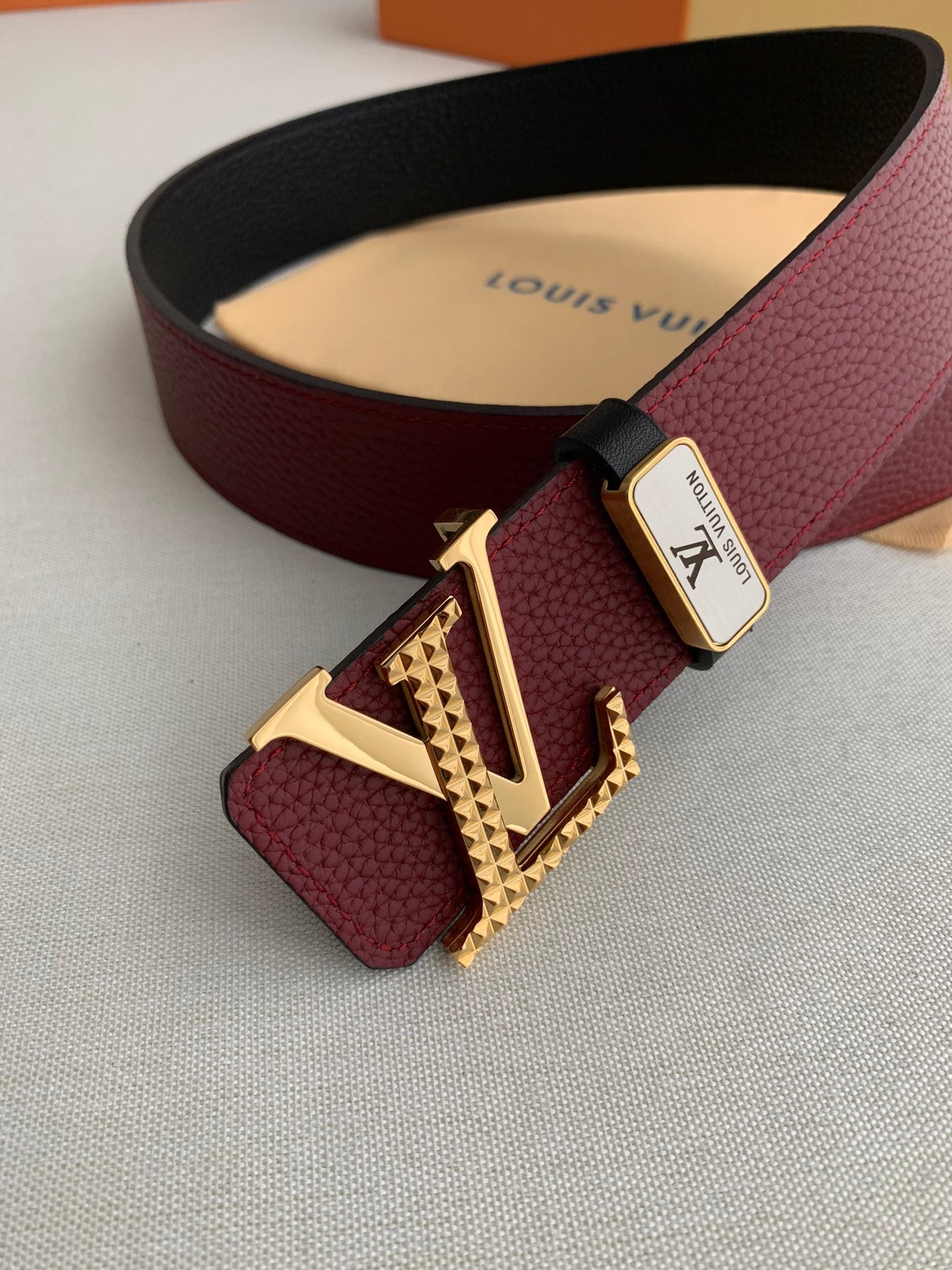 LV 25S BELT 38 MM IN DARK RED CALFSKIN 593214 - 26-28