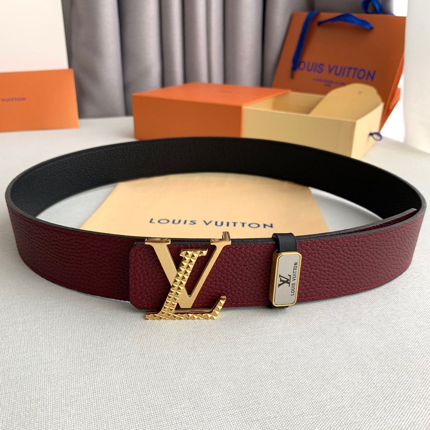 LV 25S BELT 38 MM IN DARK RED CALFSKIN 593214 - 26-28