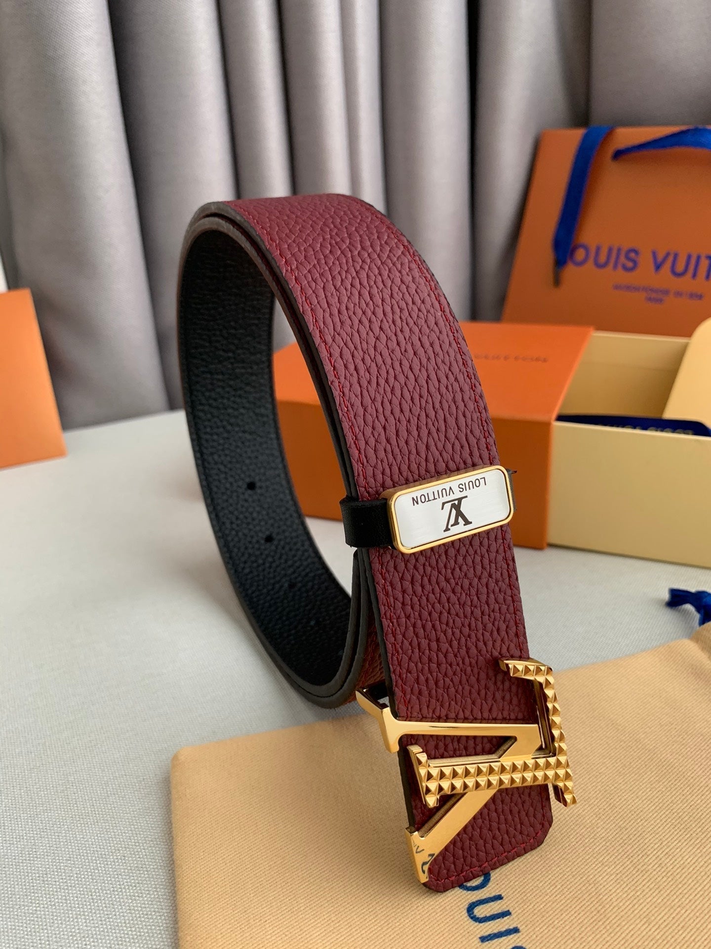 LV 25S BELT 38 MM IN DARK RED CALFSKIN 593214 - 26-28
