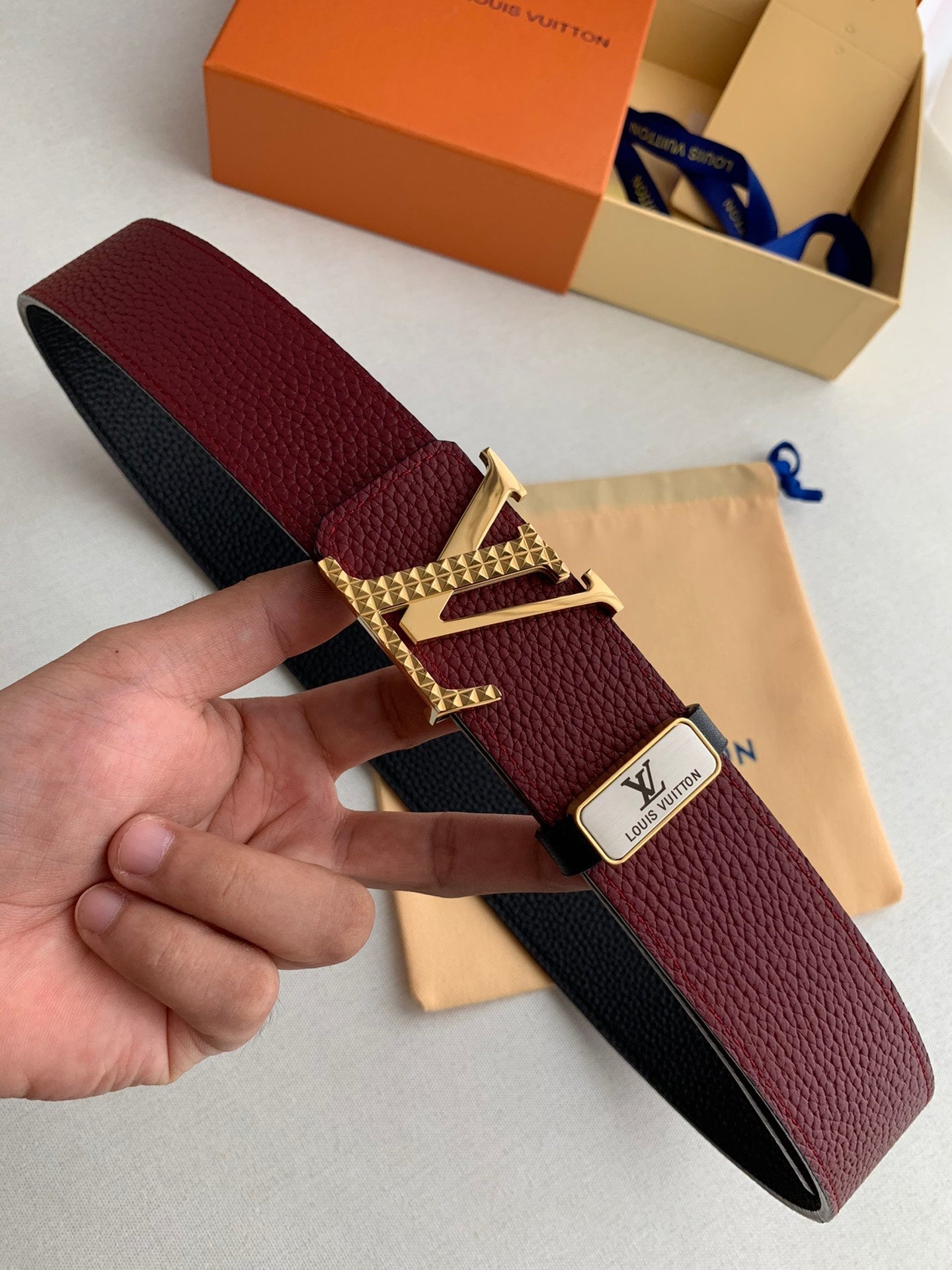 LV 25S BELT 38 MM IN DARK RED CALFSKIN 593214 - 26-28