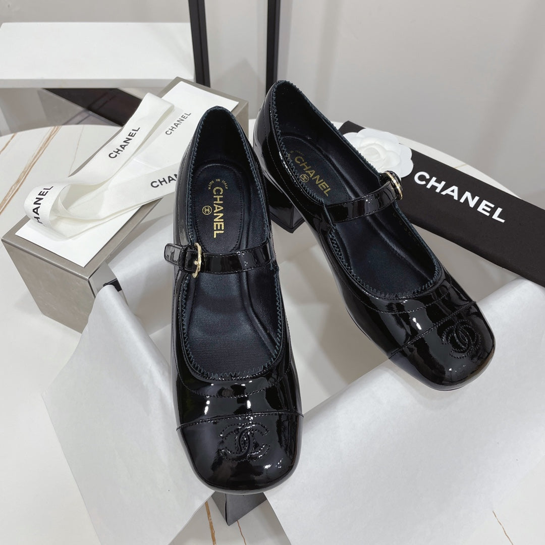 CC MARY JANE BLOCK HEEL GLOSSY BLACK SHEEPSKIN - 35