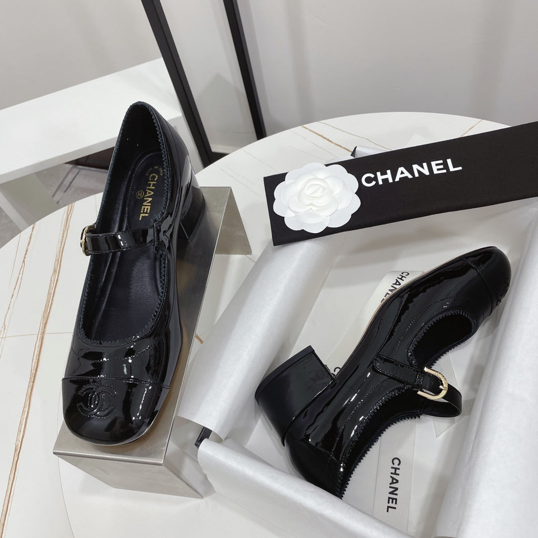 CC MARY JANE BLOCK HEEL GLOSSY BLACK SHEEPSKIN - 35
