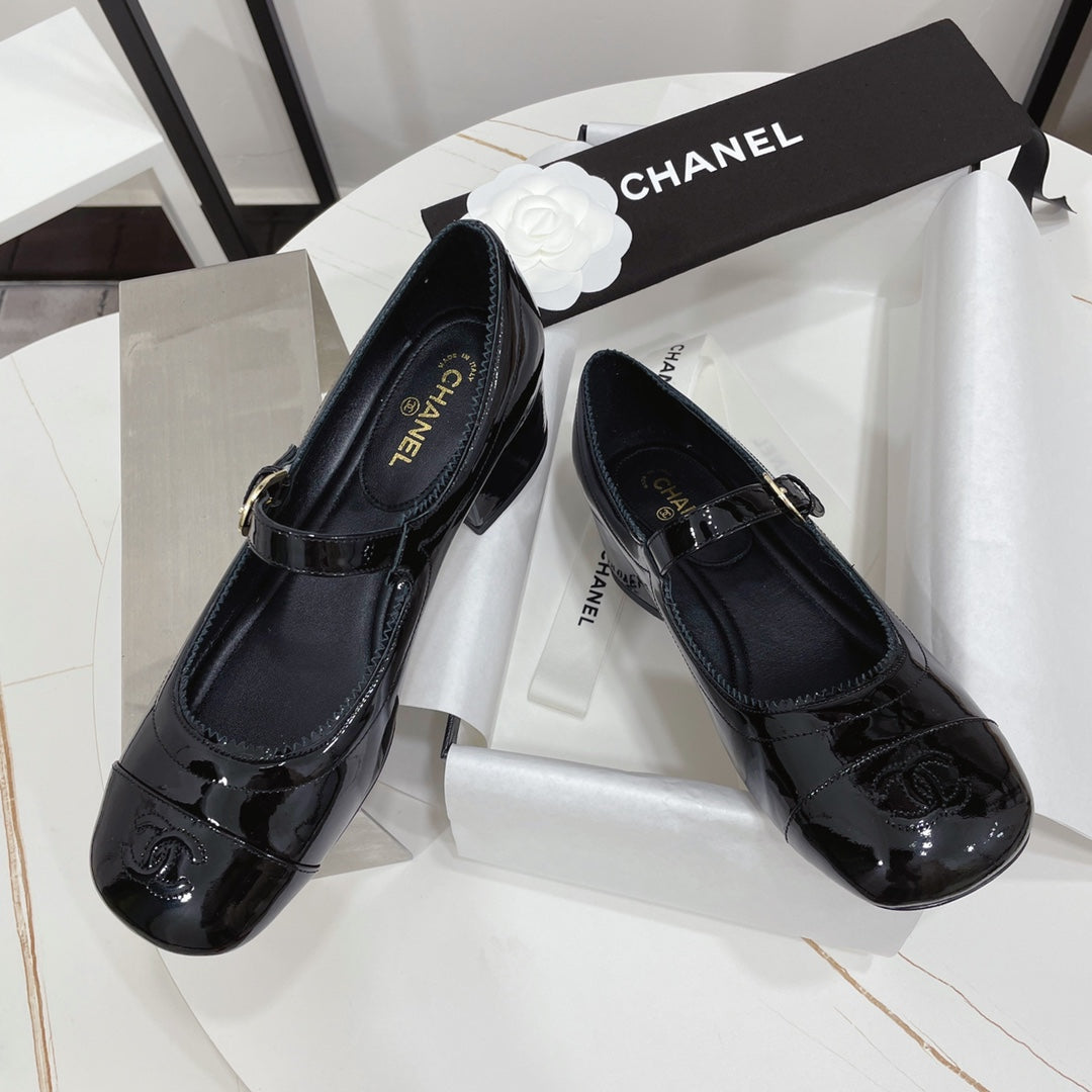 CC MARY JANE BLOCK HEEL GLOSSY BLACK SHEEPSKIN - 35