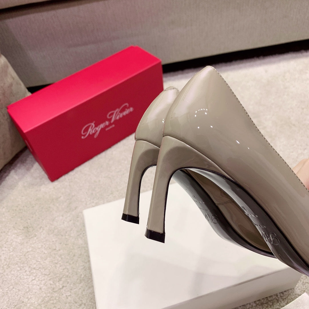 BELLE VIVIER PUMPS IN BEIGE GLOSSY CALFSKIN GOLD BUCKLE - 34