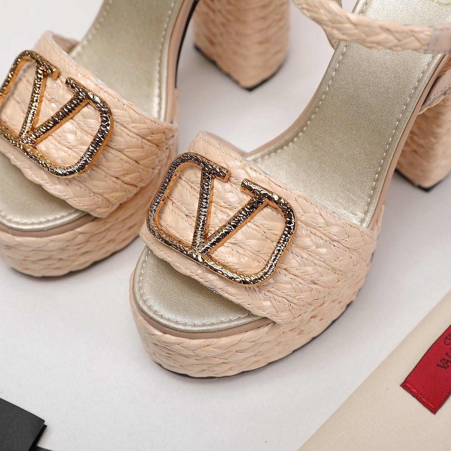 VLTN ESPADRILLE WEDGE SANDALS 25S 130 MM IN BEIGE RAFFIA WITH GOLD HARDWARE - 35