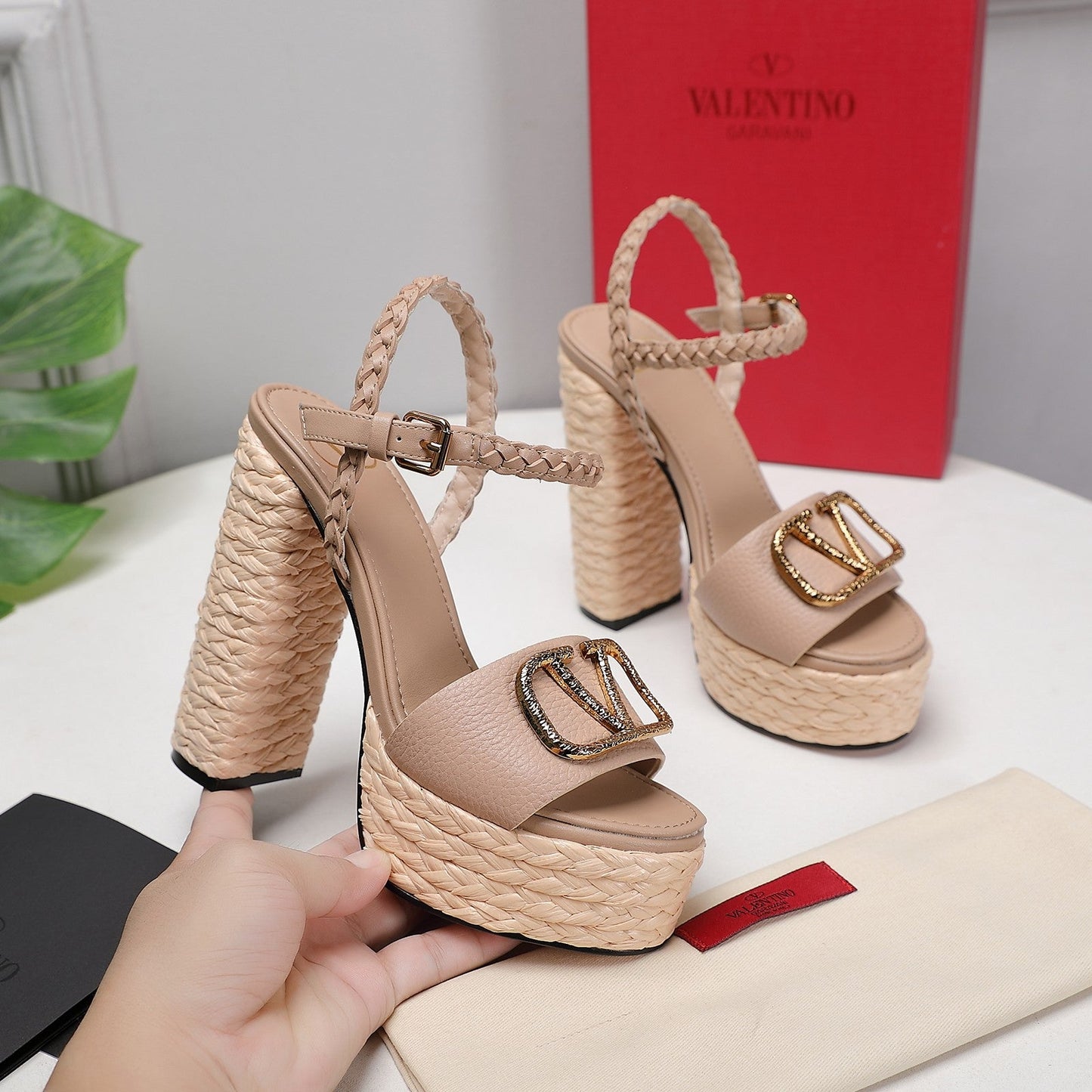 VLTN ESPADRILLE WEDGE SANDALS 25S 130 MM IN BEIGE LAMBSKIN WITH GOLD HARDWARE - 35