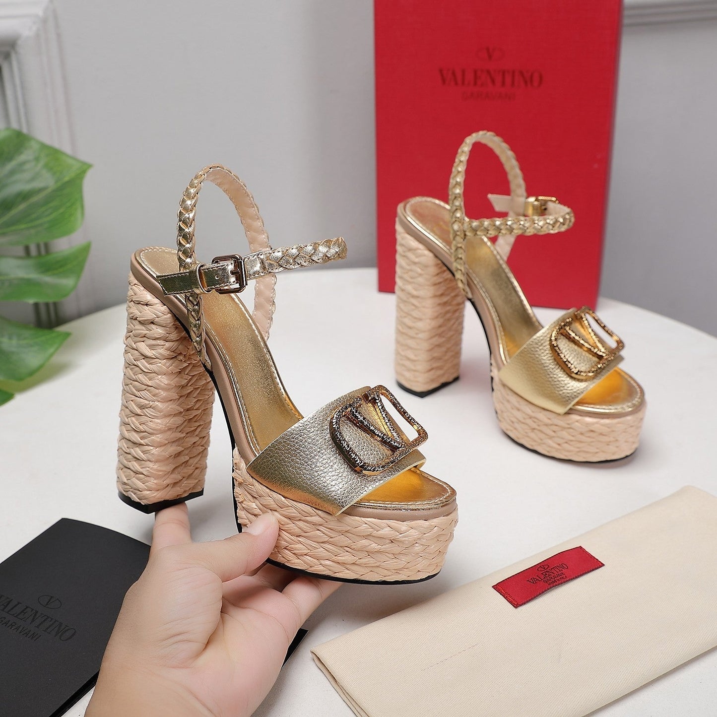 VLTN ESPADRILLE WEDGE SANDALS 25S 130 MM IN GOLD LAMBSKIN WITH GOLD HARDWARE - 35