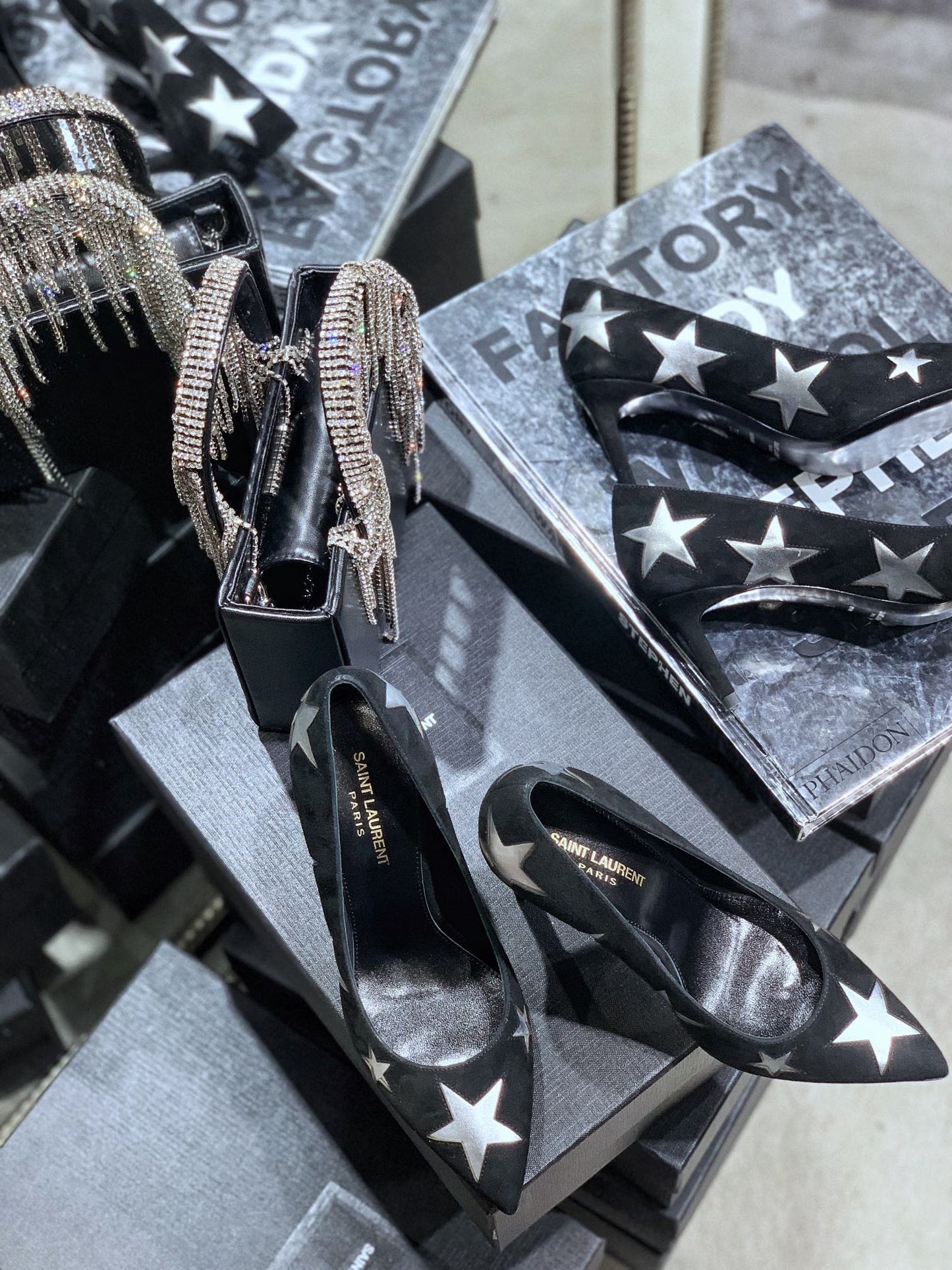 SL CHARLOTTE SILVER STAR PUMPS BLACK SUEDE - 34 / 6.5 CM